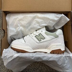 New Balance 550s